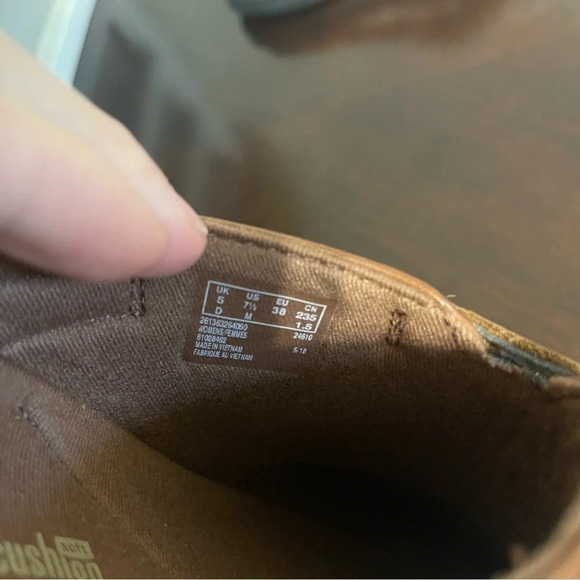 Clarks Collection Soft Cushion Slip On Brown Leather Shoes Womens Size 7.5 M - Picture 8 of 8